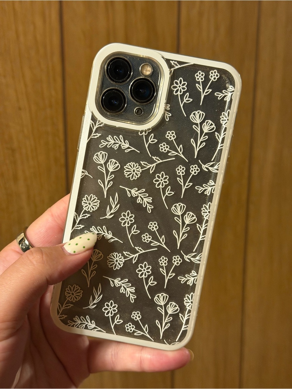 White Floral Pattern Phone Case - iPhone 11 Pro